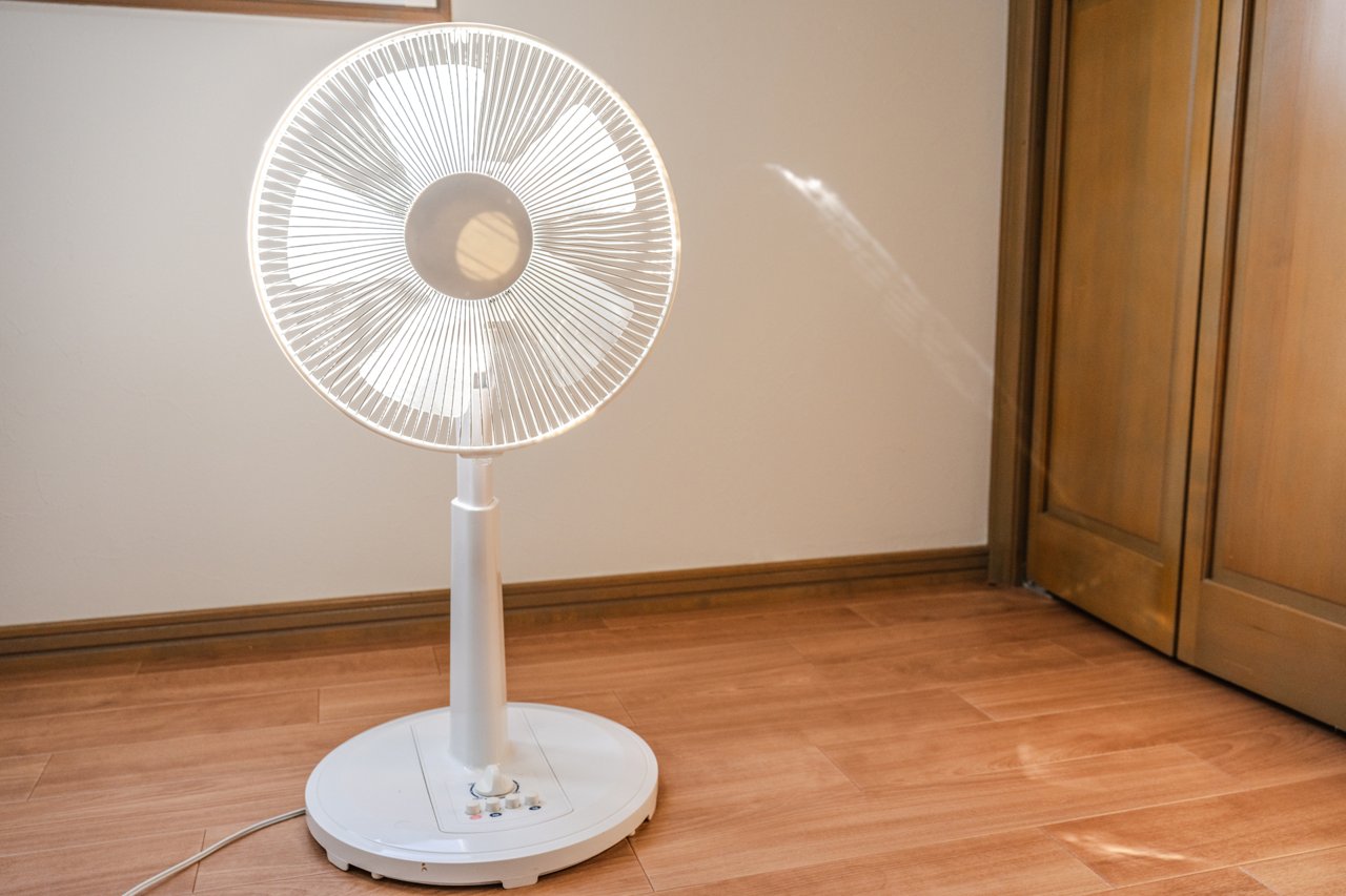 扇風機の効果的な使い方！もっと涼しくなるポイントは？