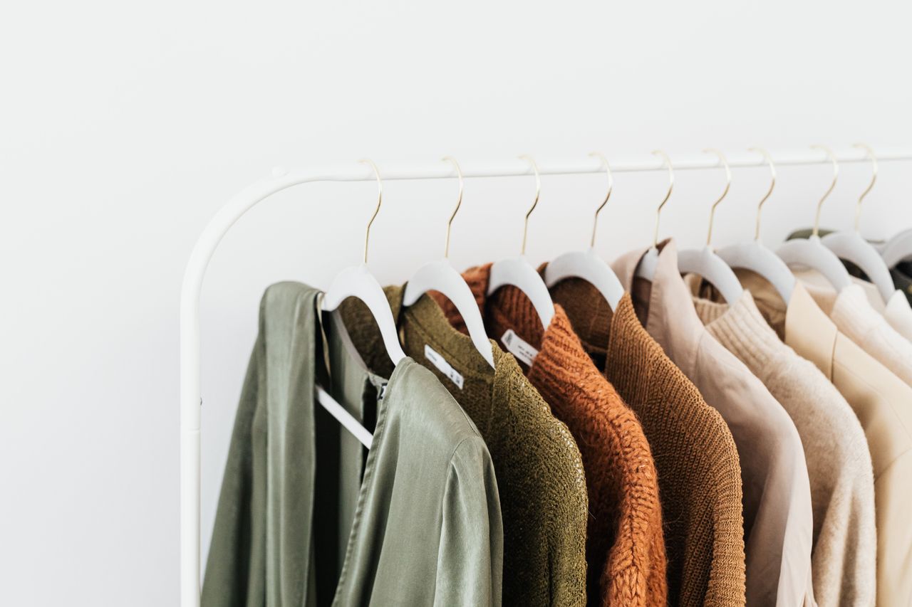 秋物の服はいつから着る？気温別の服装の目安について